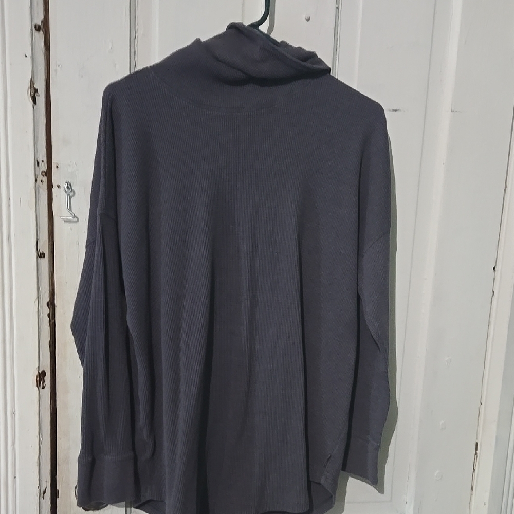 Gray Long Sleeve Turtleneck Top